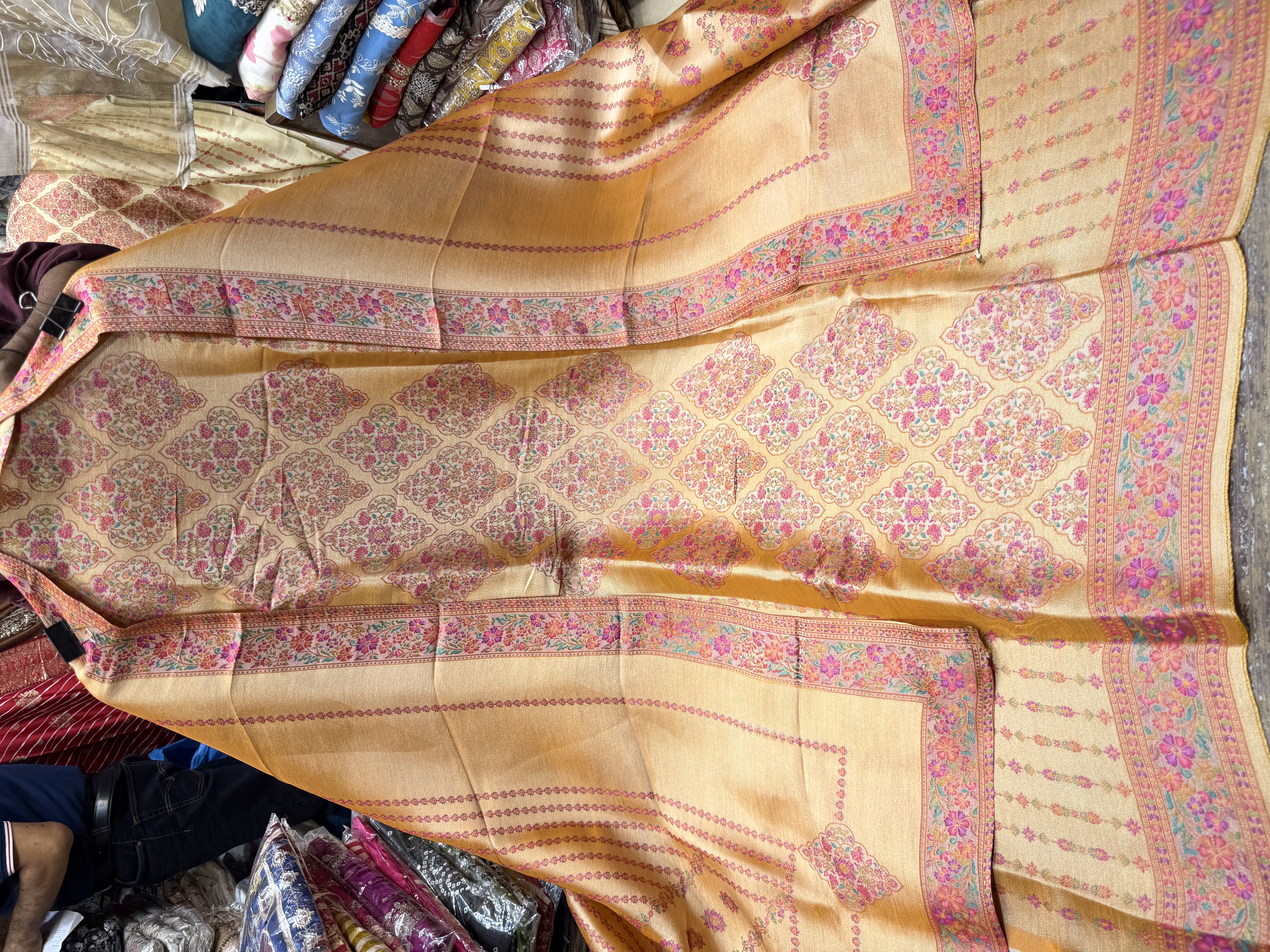 Moonlight - Shimmer Silk Position Pring