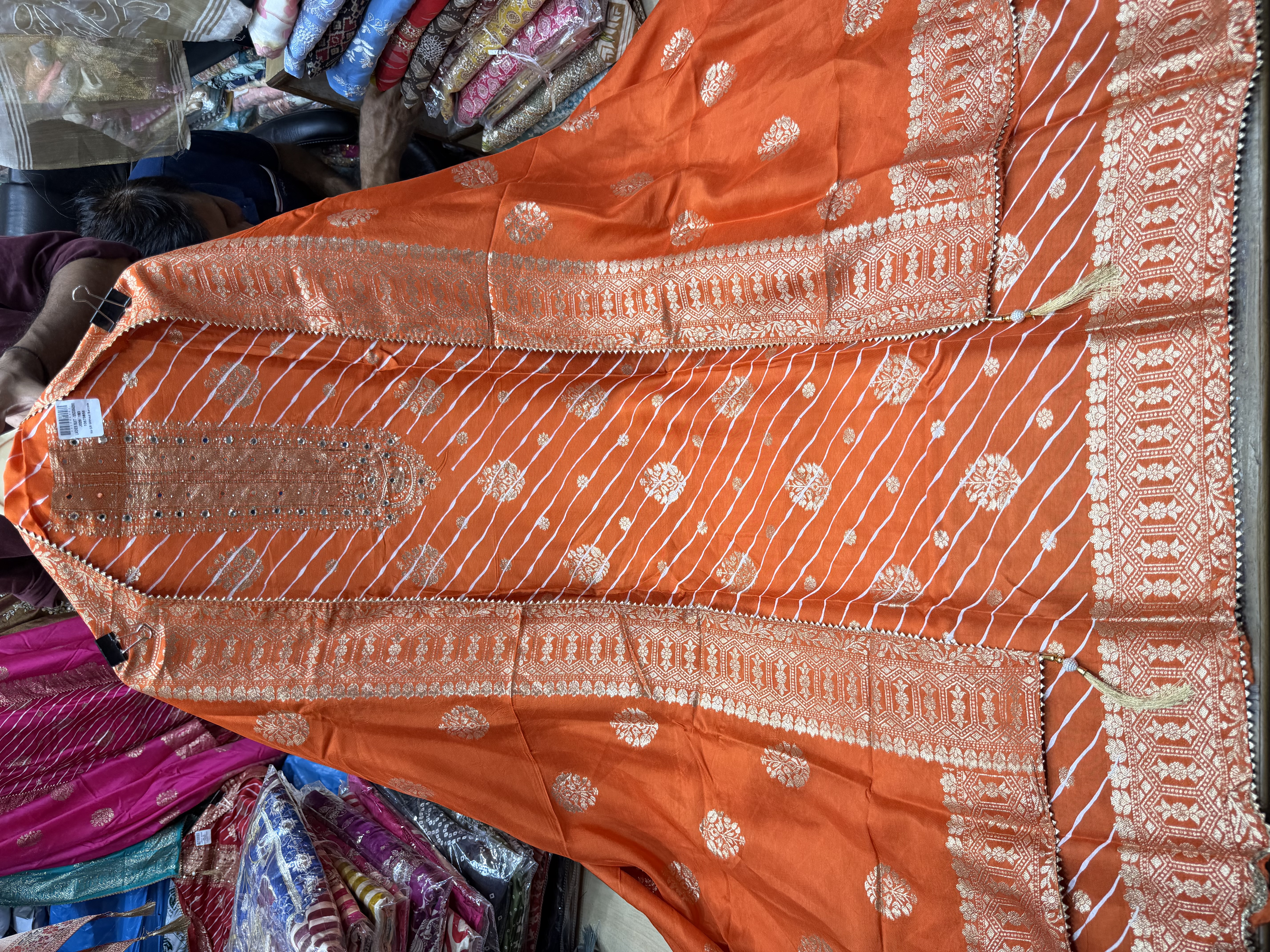 Lehriya Banarsi Dola Silk